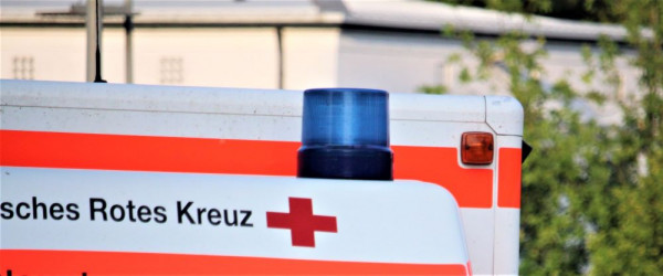 Rotes Kreuz Krankenwagen (Quelle: Klarner Medien)