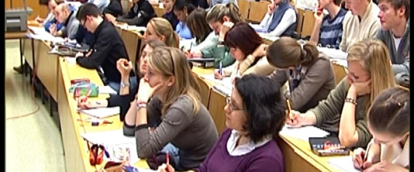 Studenten in Vorlesung (Quelle: RIK)