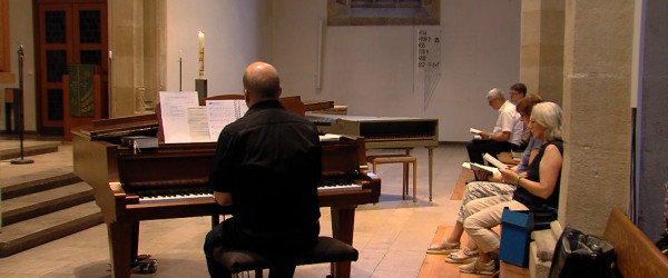 Klavierspieler in der Martinskirche Metzingen (Quelle: RIK)